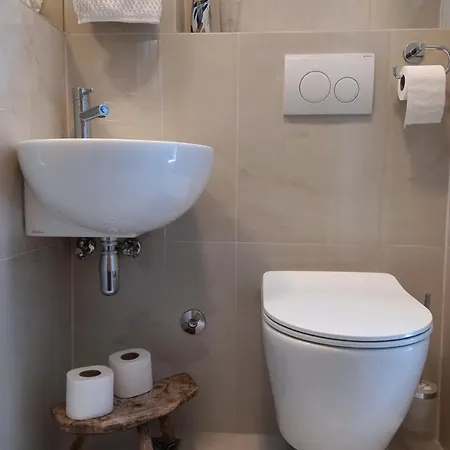 게스트하우스 Downtown Modern