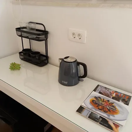 Maison d'hôtes Downtown Modern Split