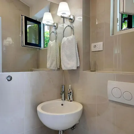 Maison d'hôtes Downtown Modern *