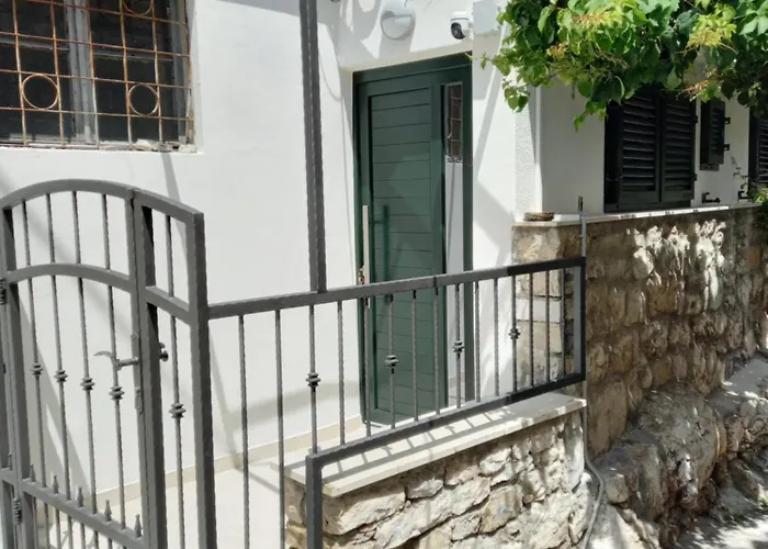 Maison d'hôtes Downtown Modern Split